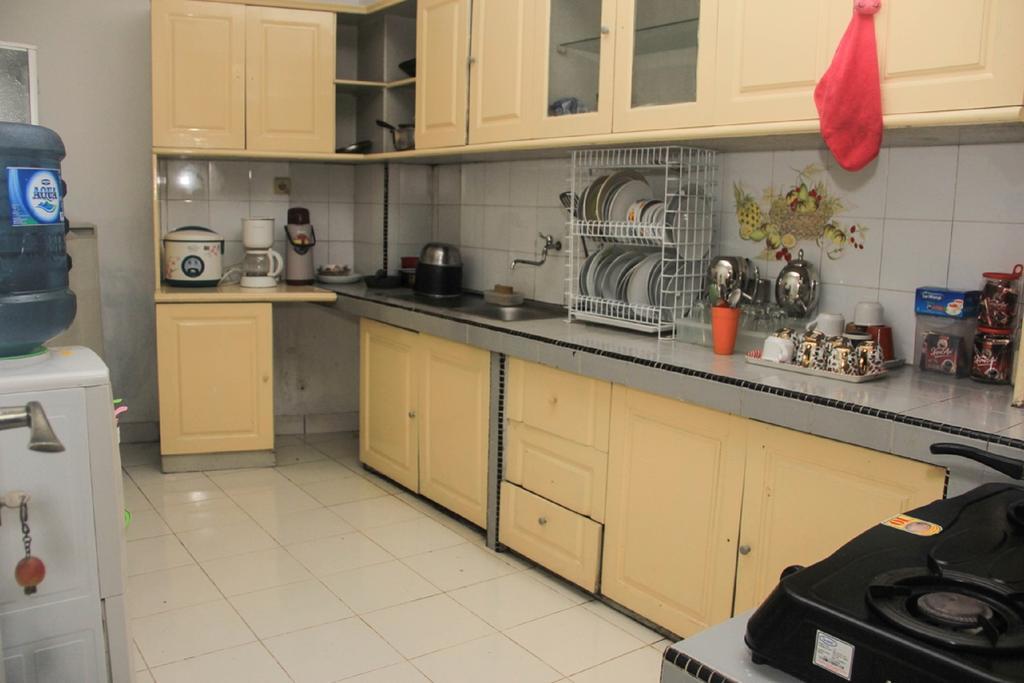 Pele Guesthouse บันดุง ภายนอก รูปภาพ