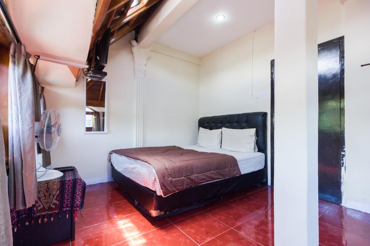Pele Guesthouse บันดุง ภายนอก รูปภาพ