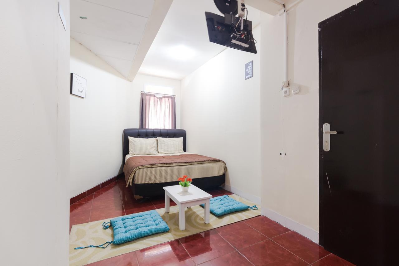 Pele Guesthouse บันดุง ภายนอก รูปภาพ