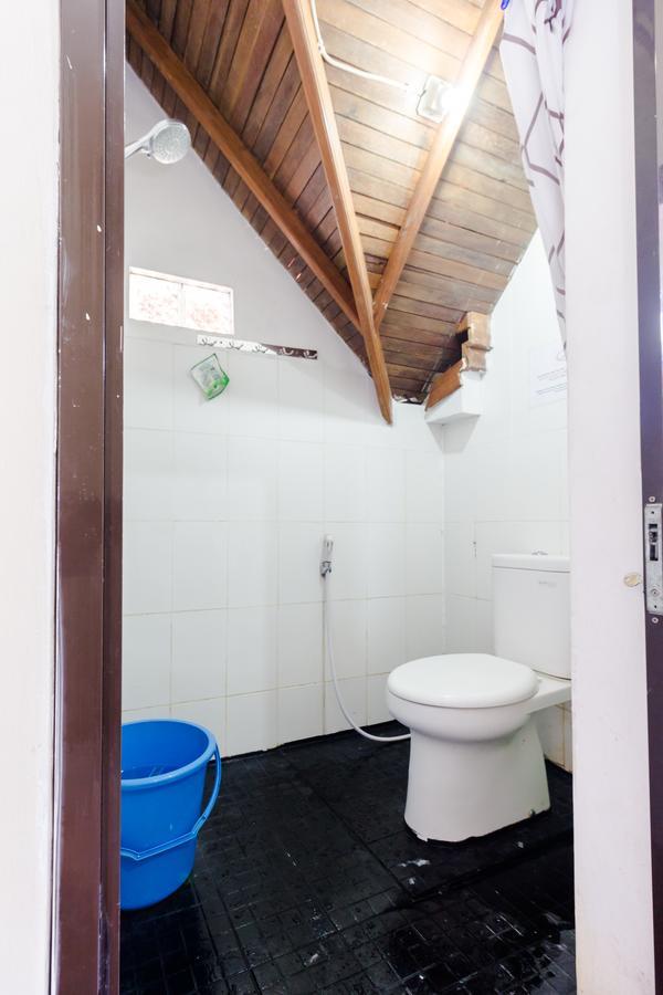 Pele Guesthouse บันดุง ภายนอก รูปภาพ